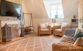 Sky View Suite By Grandeur Property